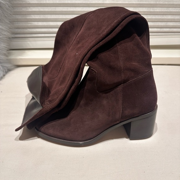 Michael Kors Paulette brown knee high suede boots . - Picture 9 of 9